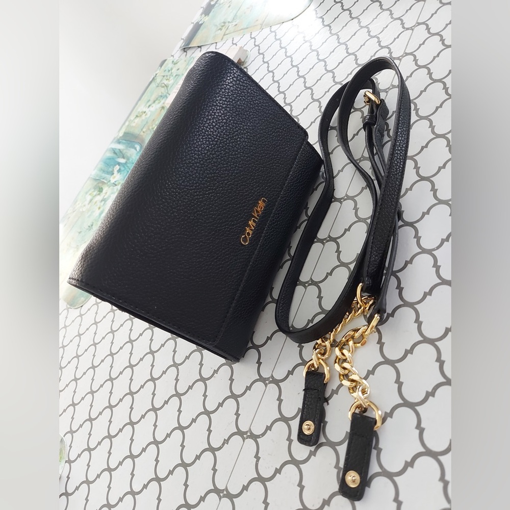 Calvin Klein crossbody bag